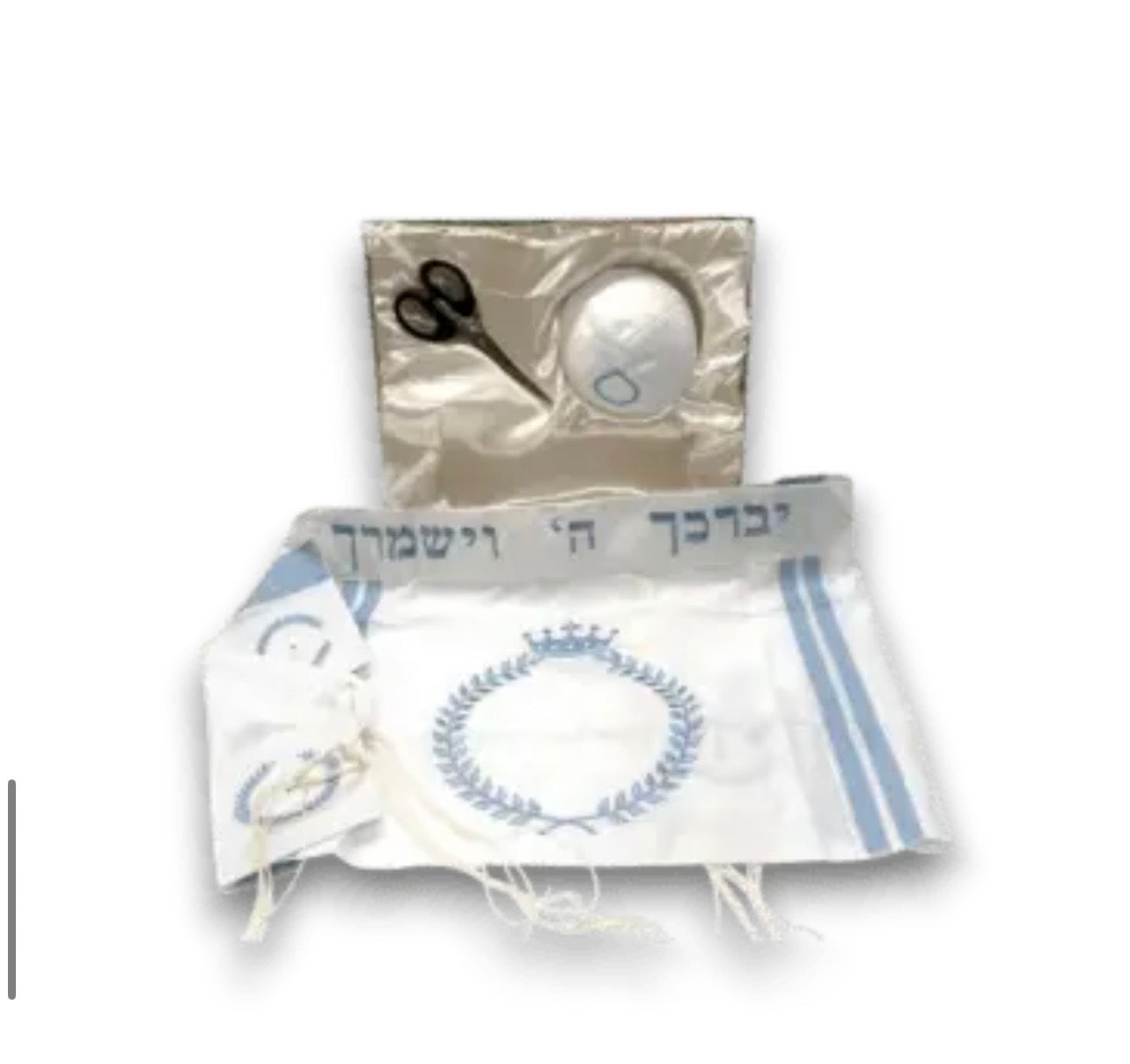 סט לחאלקה שלושה חלקים עם עטרה ופינות רקומות -״עלי מלכות״ תכלת