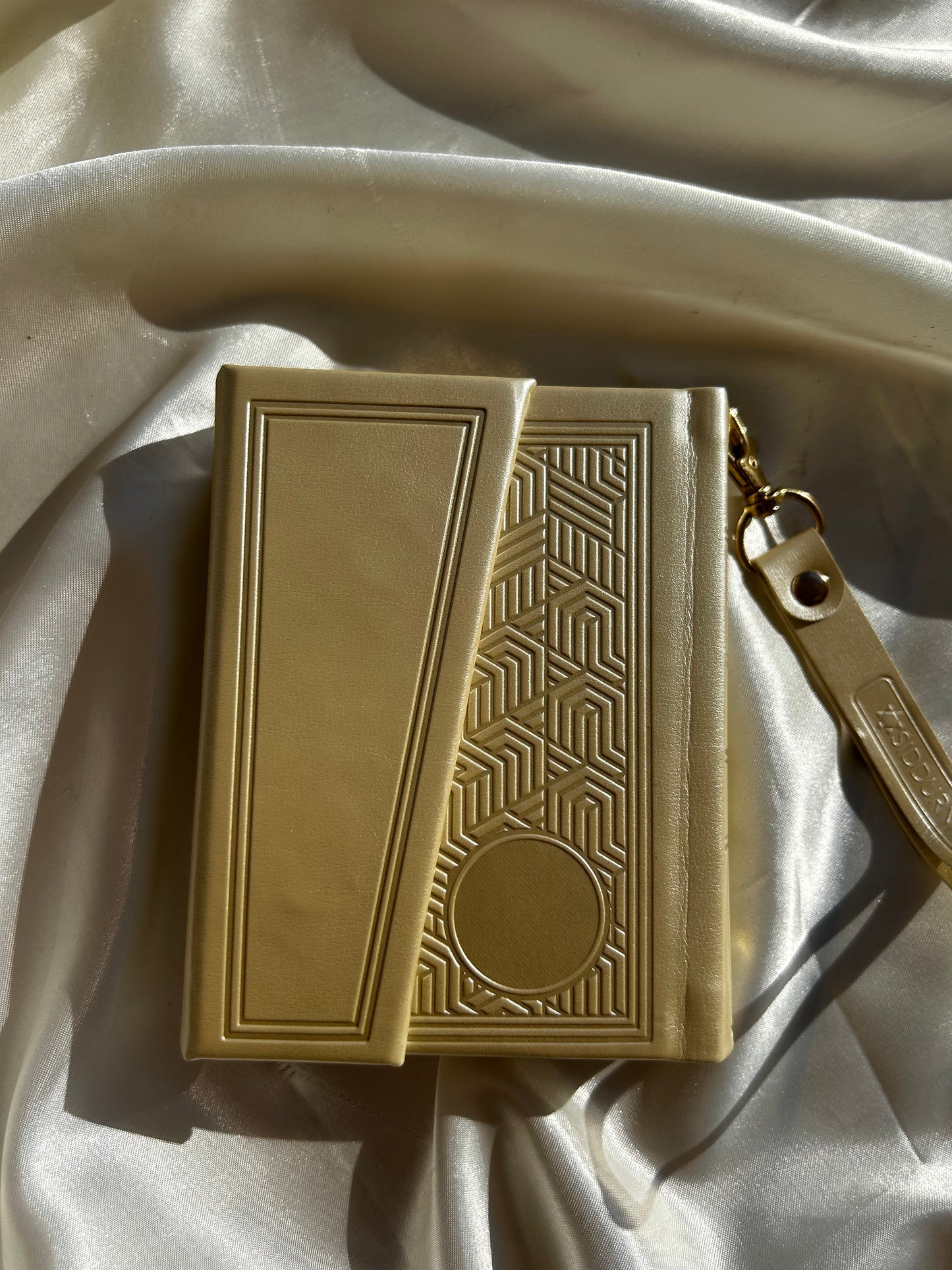 סידור כיס מגנט -צבע קרם